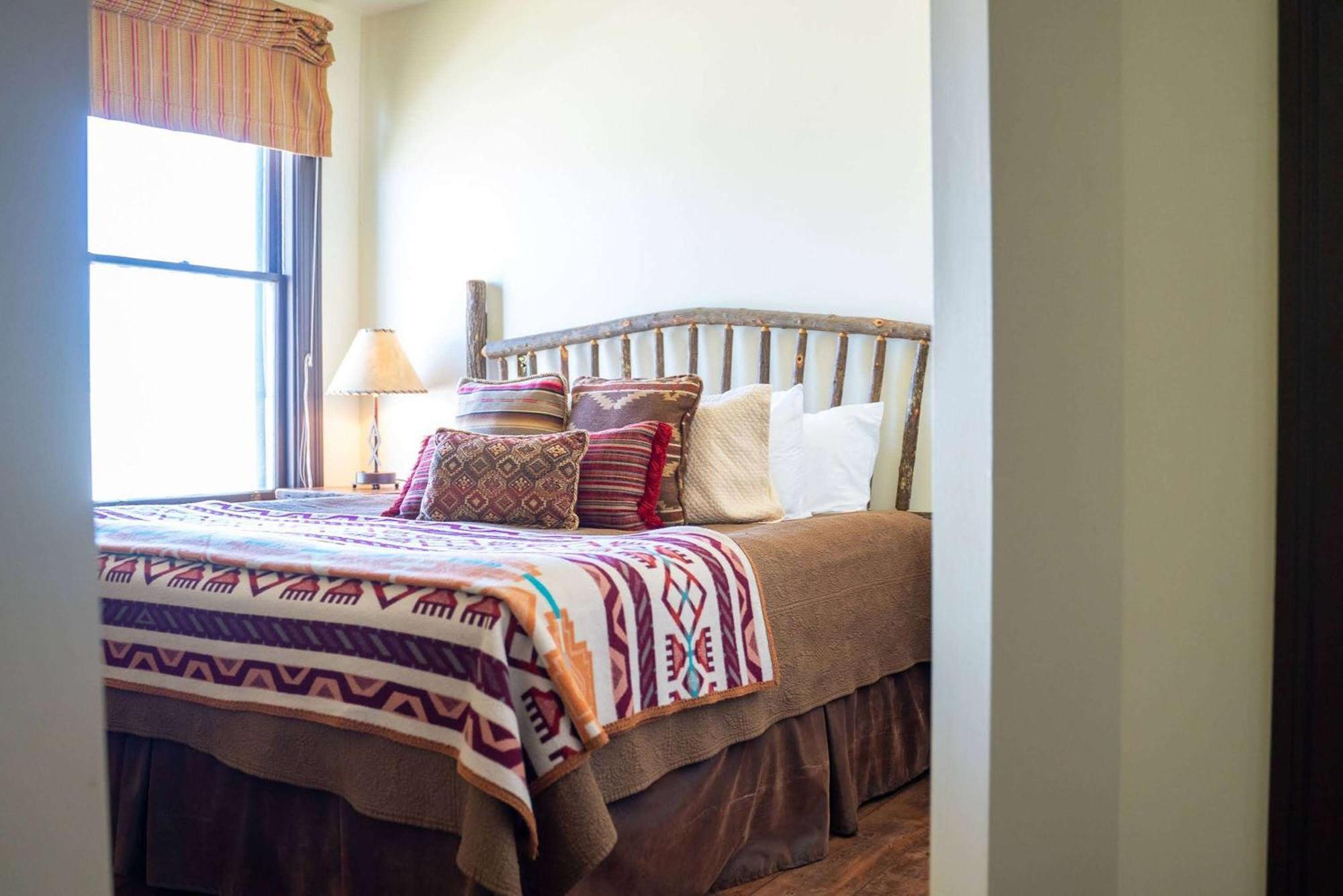 Sheridan Inn - Best Western Signature Collection Екстериор снимка