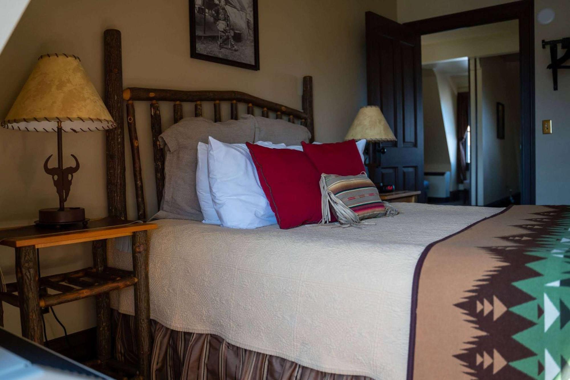 Sheridan Inn - Best Western Signature Collection Екстериор снимка